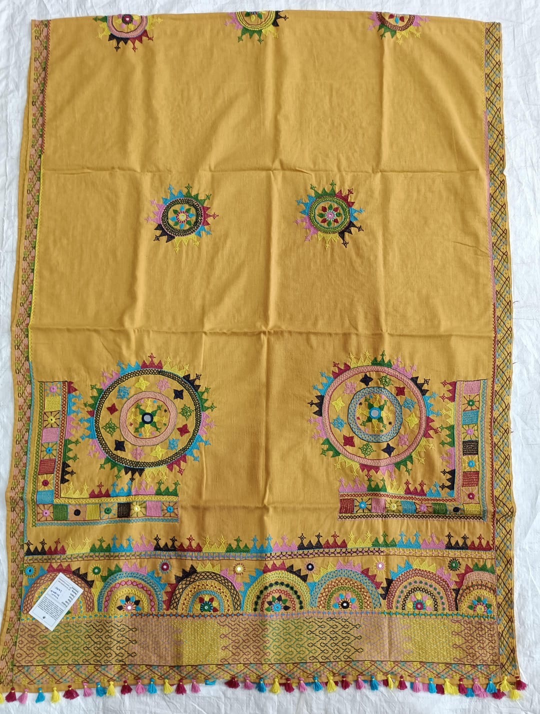 Khadi lambani dupatta