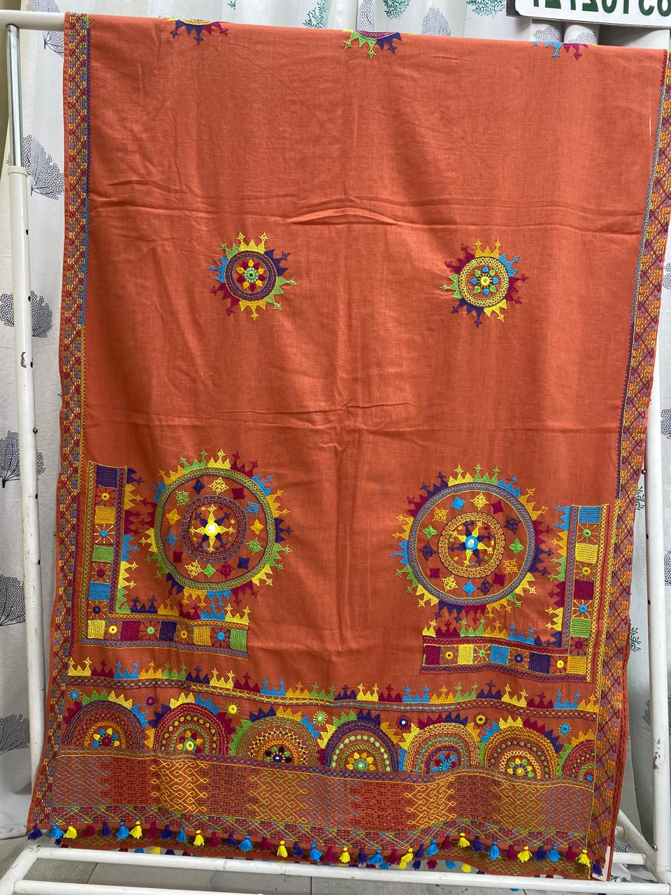 Khadi lambani dupatta