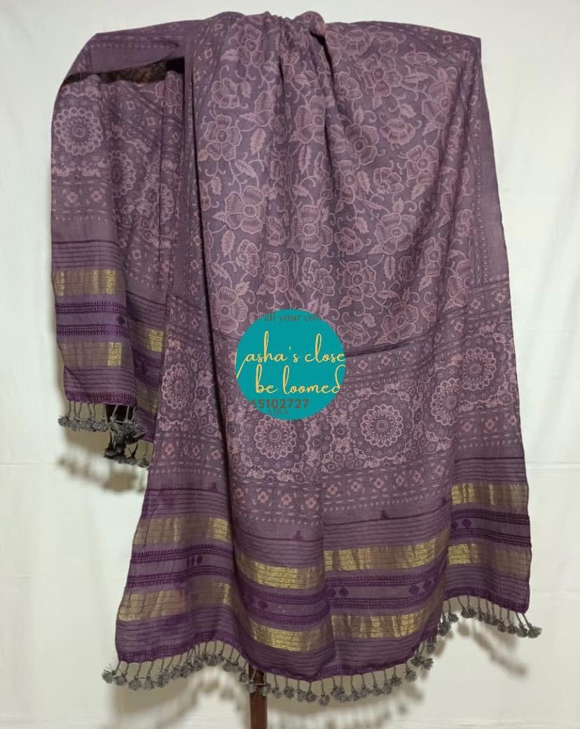 Hand woven Bhujodi shawls